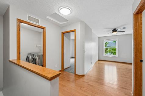2744 Wagon Wheel Trail Chaska MN 55318