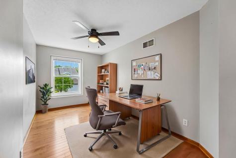 2744 Wagon Wheel Trail Chaska MN 55318