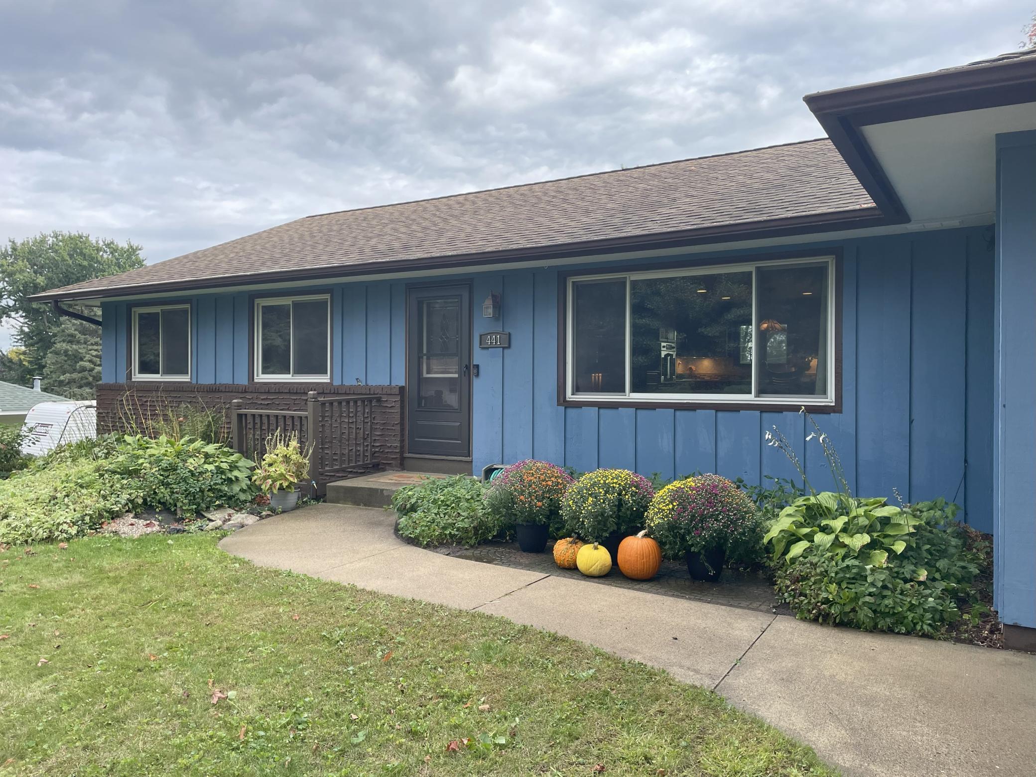 441 Walnut Lane Apple Valley MN 55124