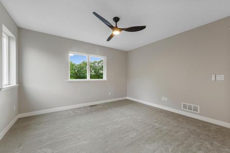 124 Joshua Court Mankato MN 56001