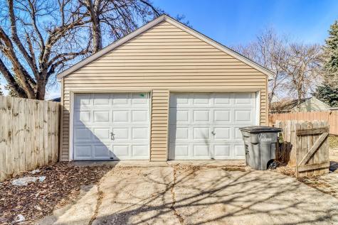 307 10th Street N Moorhead MN 56560