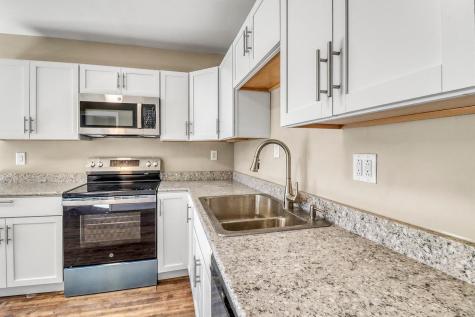 307 10th Street N Moorhead MN 56560