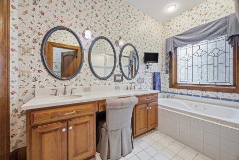 526 24th Avenue S Fargo ND 58103