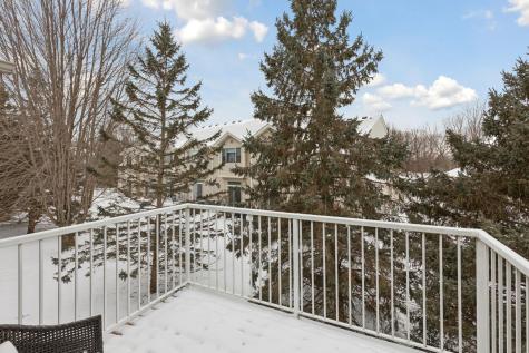 2216 Water Lilly Lane Eagan MN 55122