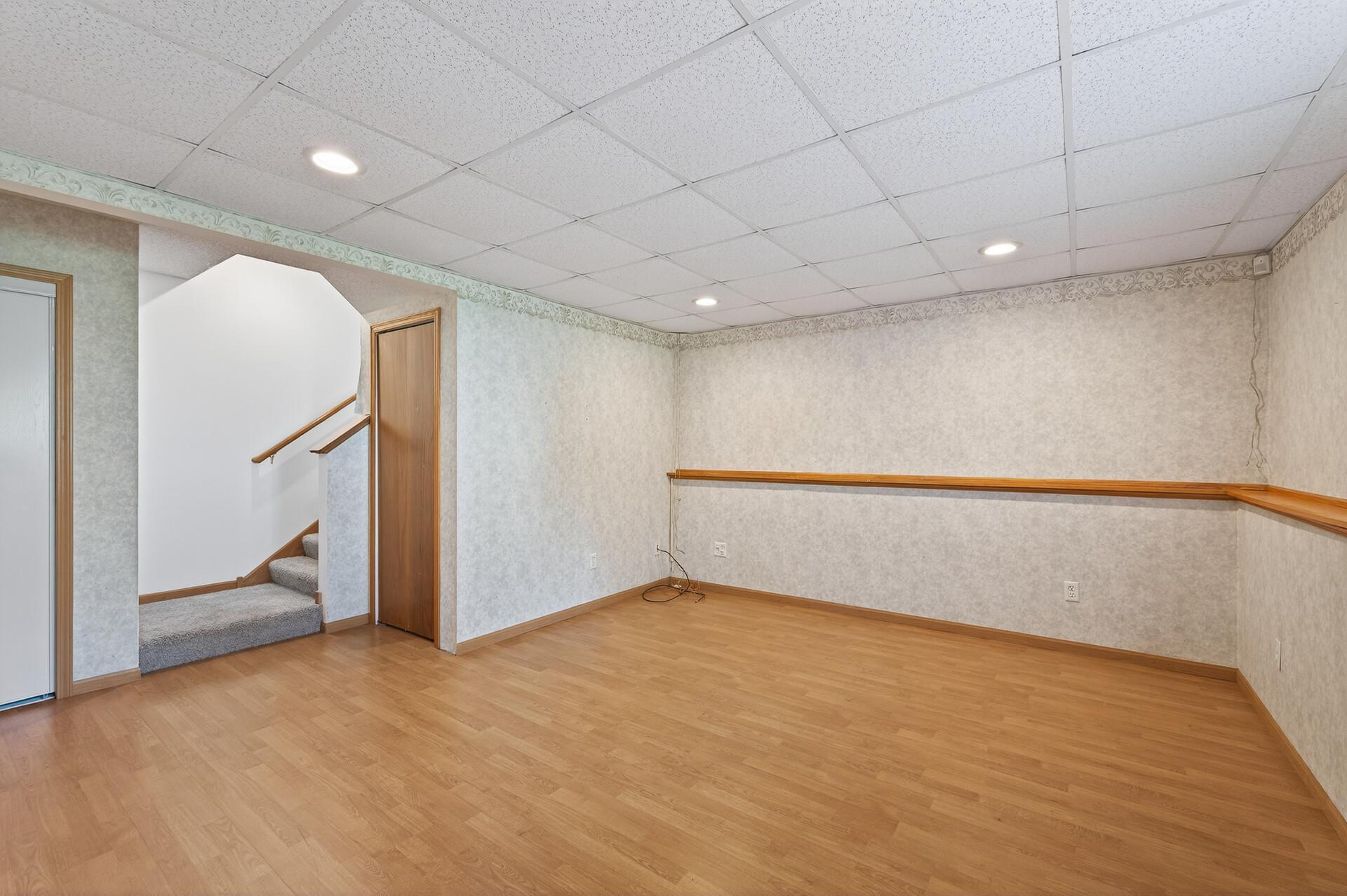 6406 157th Street W Apple Valley MN 55124