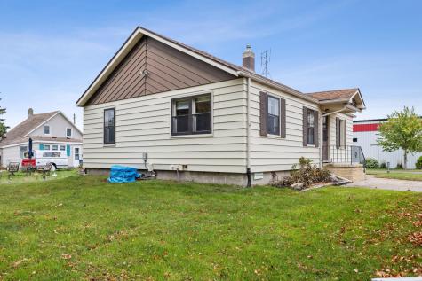 215 16th Street N Moorhead MN 56560