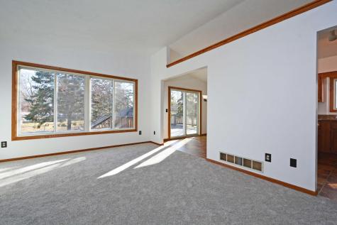 7581 23rd Street N Oakdale MN 55128