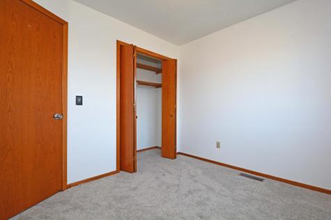 7581 23rd Street N Oakdale MN 55128