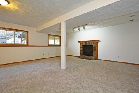 7581 23rd Street N Oakdale MN 55128