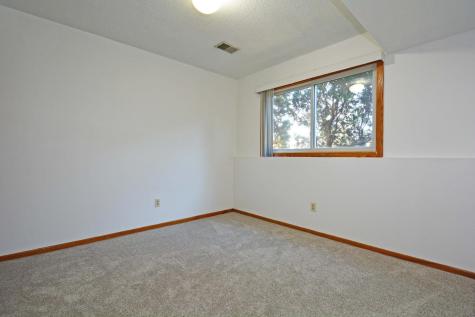 7581 23rd Street N Oakdale MN 55128