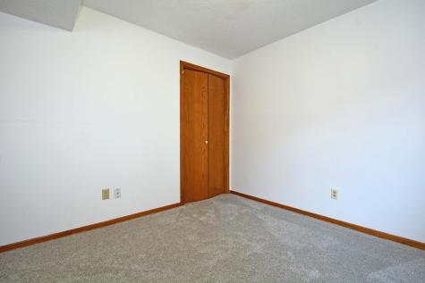 7581 23rd Street N Oakdale MN 55128