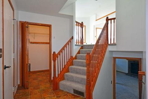 7581 23rd Street N Oakdale MN 55128