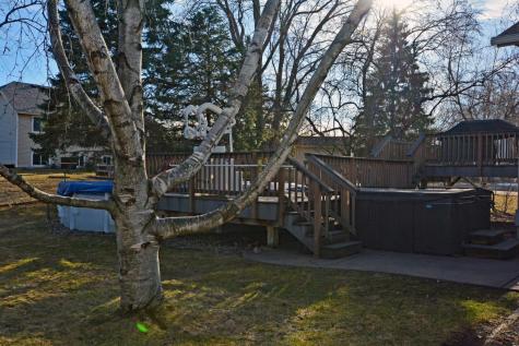 7581 23rd Street N Oakdale MN 55128