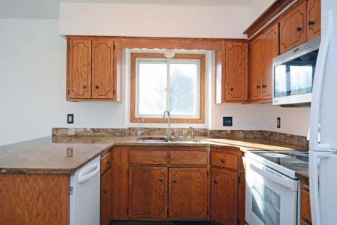 7581 23rd Street N Oakdale MN 55128