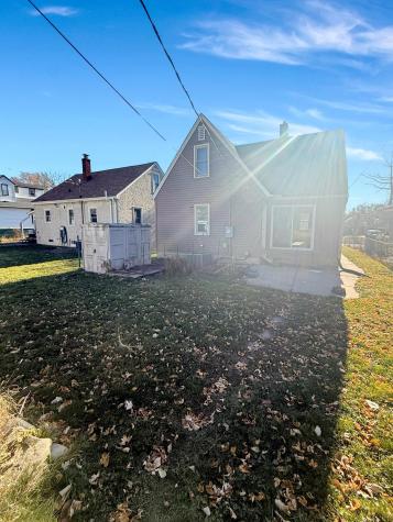 2003 Cottage Avenue E Saint Paul MN 55119