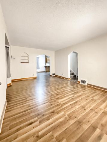 2003 Cottage Avenue E Saint Paul MN 55119