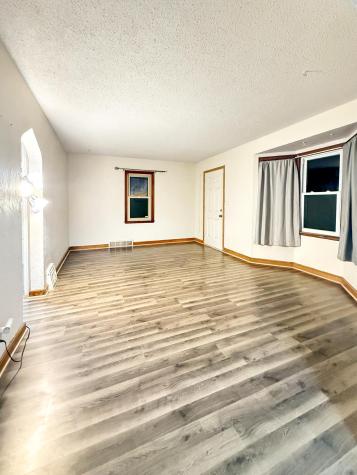 2003 Cottage Avenue E Saint Paul MN 55119