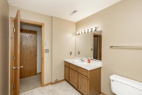 2408 34th Avenue S Fargo ND 58104