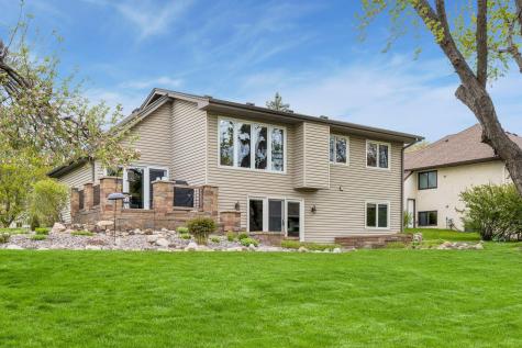 5679 Erik Lane Shoreview MN 55126