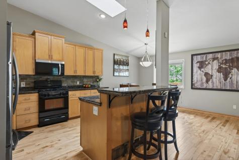 4302 Mccoll Drive Savage MN 55378