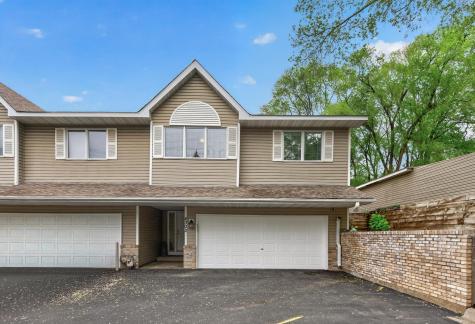 4302 Mccoll Drive Savage MN 55378