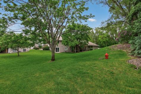 4302 Mccoll Drive Savage MN 55378