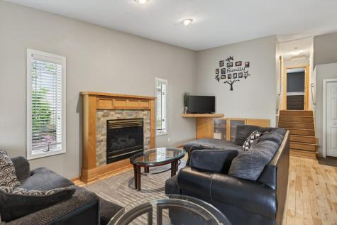 4302 Mccoll Drive Savage MN 55378