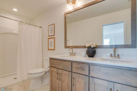 6669 Belding Drive S Fargo ND 58104