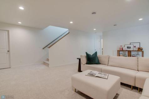 6669 Belding Drive S Fargo ND 58104