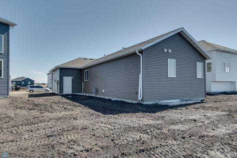 6669 Belding Drive S Fargo ND 58104