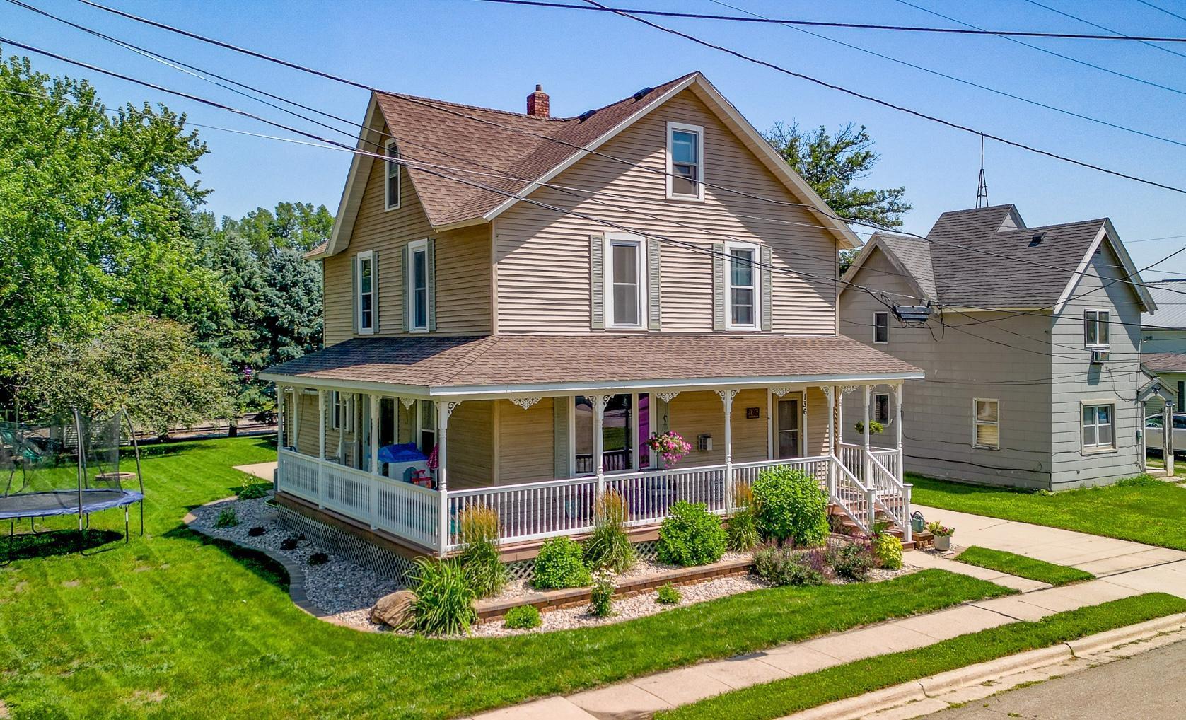 136 1st Avenue Alden MN 56009