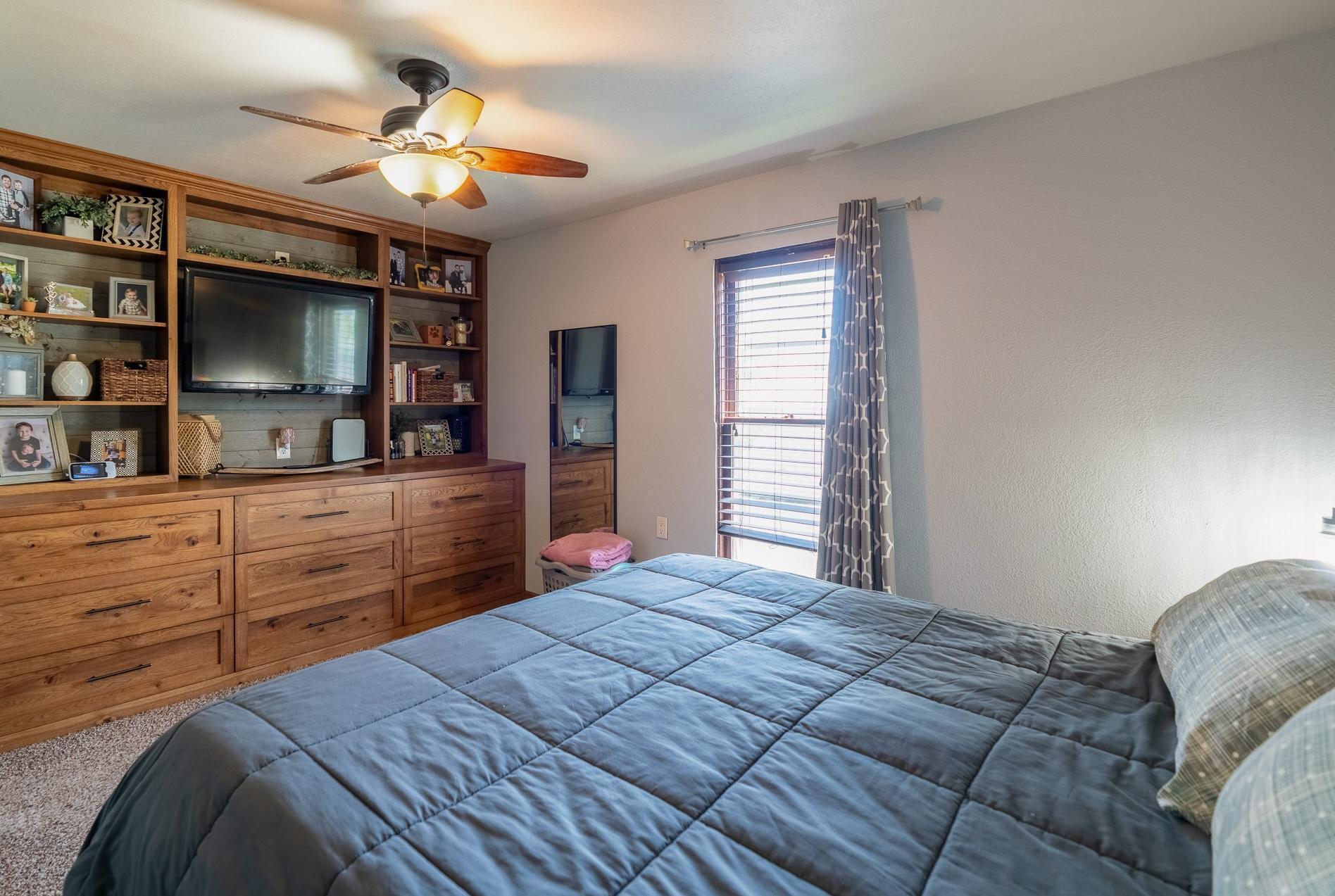 136 1st Avenue Alden MN 56009