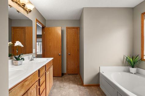15569 Lilac Drive Eden Prairie MN 55347