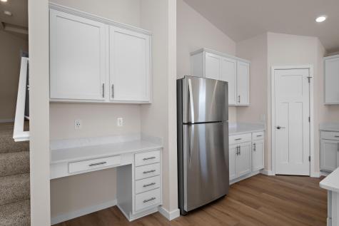 606 Redwood Loop N Cambridge MN 55008