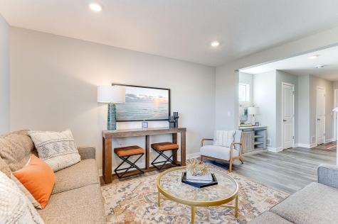 2065 Highview Terrace Shakopee MN 55379