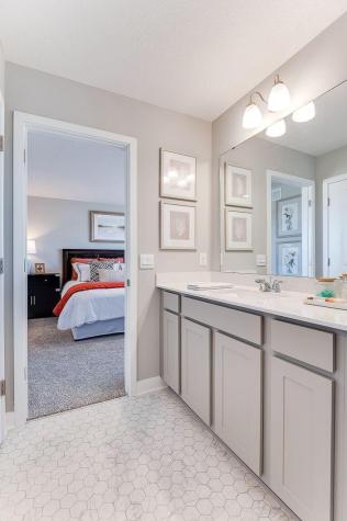2065 Highview Terrace Shakopee MN 55379