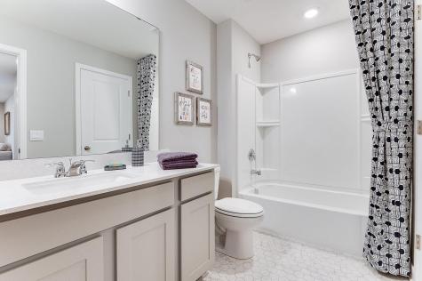 2065 Highview Terrace Shakopee MN 55379