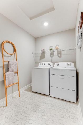2065 Highview Terrace Shakopee MN 55379
