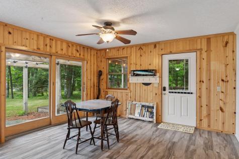 218 9 1/4 Avenue Clayton WI 54004