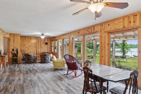 218 9 1/4 Avenue Clayton WI 54004
