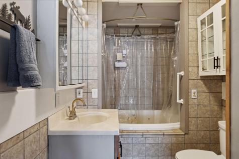 218 9 1/4 Avenue Clayton WI 54004