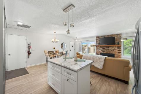 9601 Lonsdale Circle Hopkins MN 55305