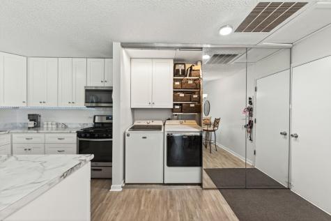9601 Lonsdale Circle Hopkins MN 55305