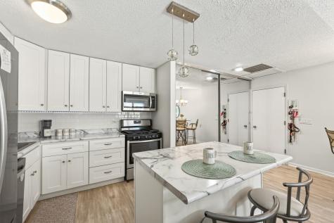 9601 Lonsdale Circle Hopkins MN 55305