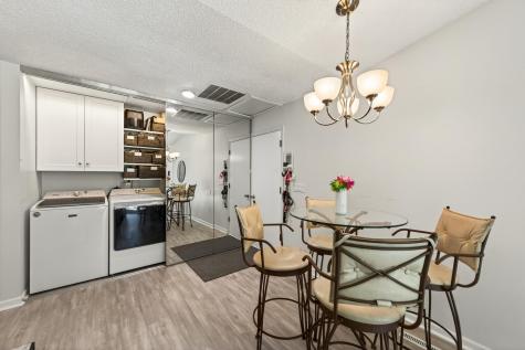 9601 Lonsdale Circle Hopkins MN 55305