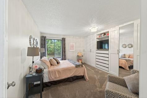 9601 Lonsdale Circle Hopkins MN 55305