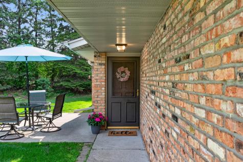 9601 Lonsdale Circle Hopkins MN 55305