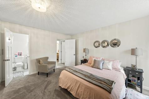 9601 Lonsdale Circle Hopkins MN 55305