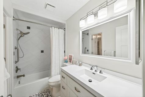 9601 Lonsdale Circle Hopkins MN 55305