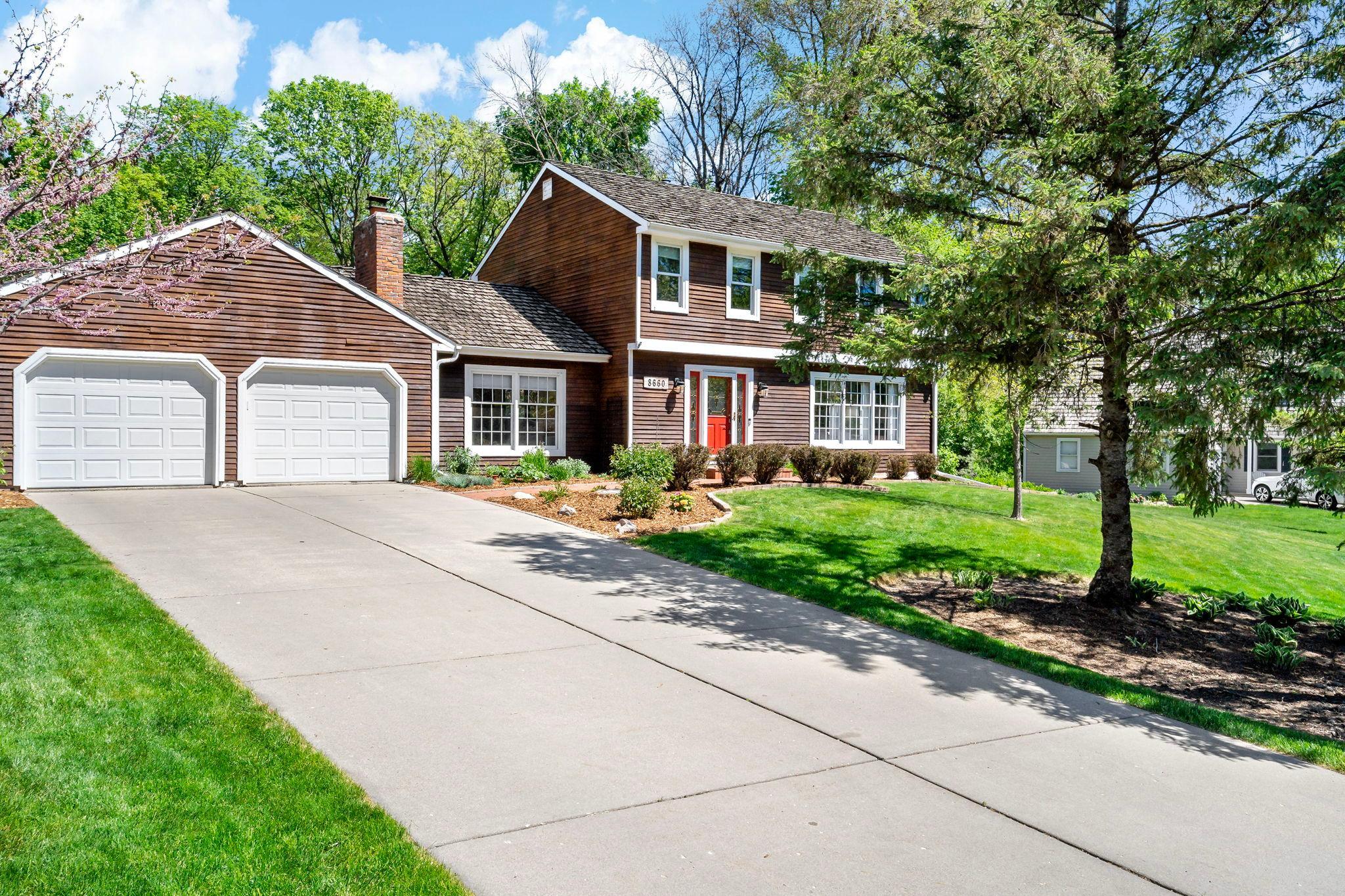 8660 Black Maple Drive Eden Prairie MN 55344